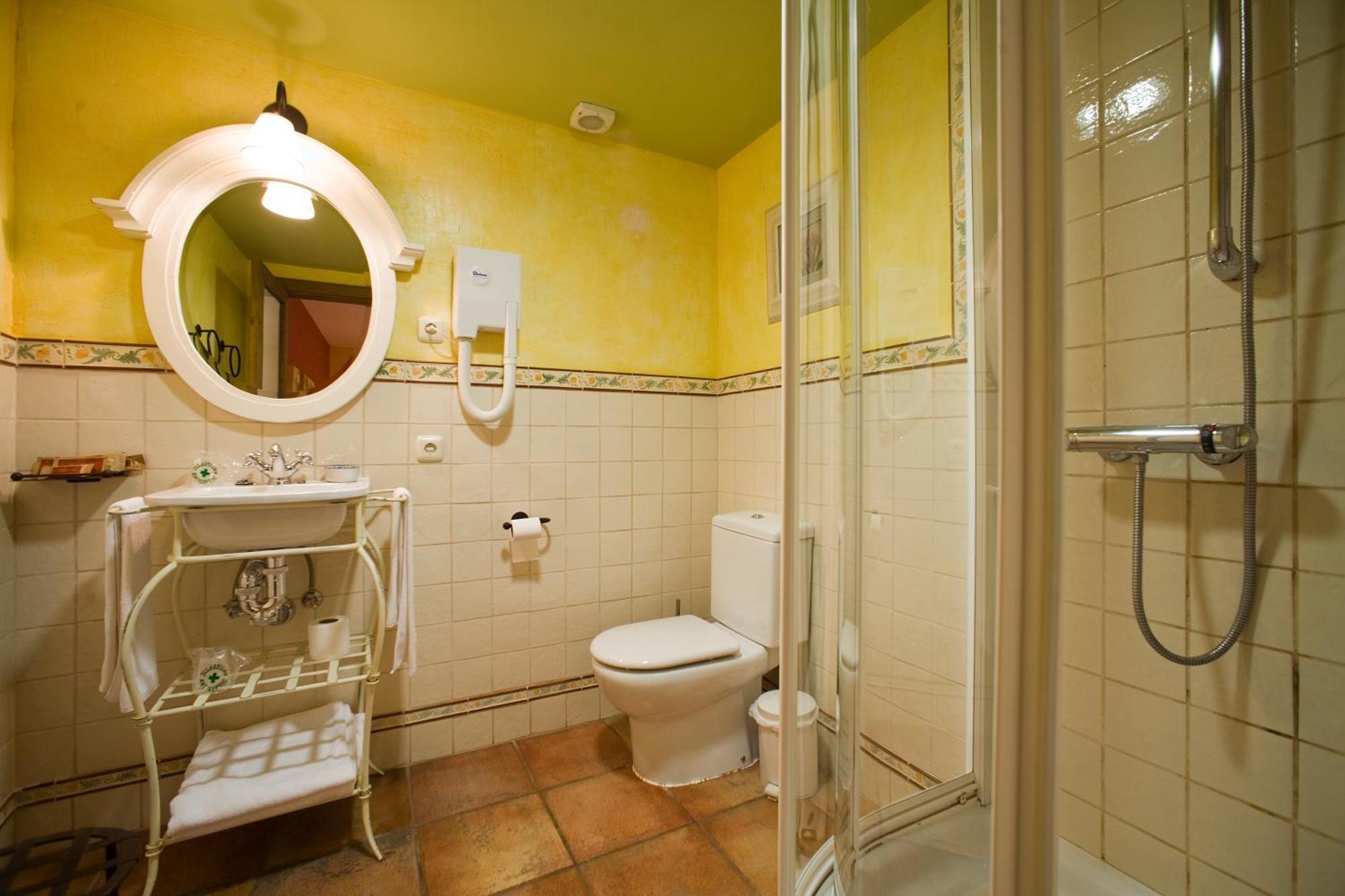 Hotel Rural El Almadiero Burgui 外观 照片