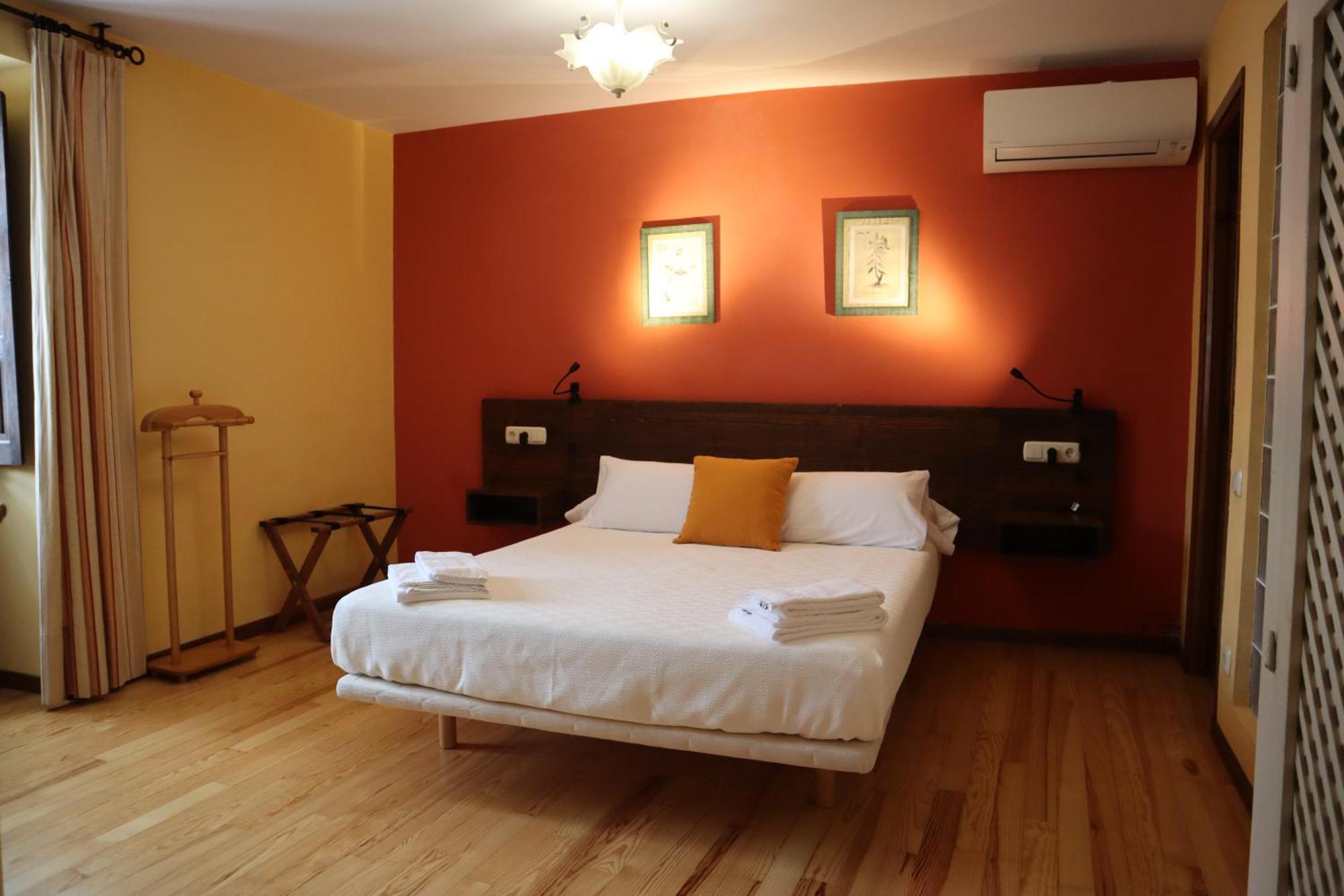Hotel Rural El Almadiero Burgui 外观 照片