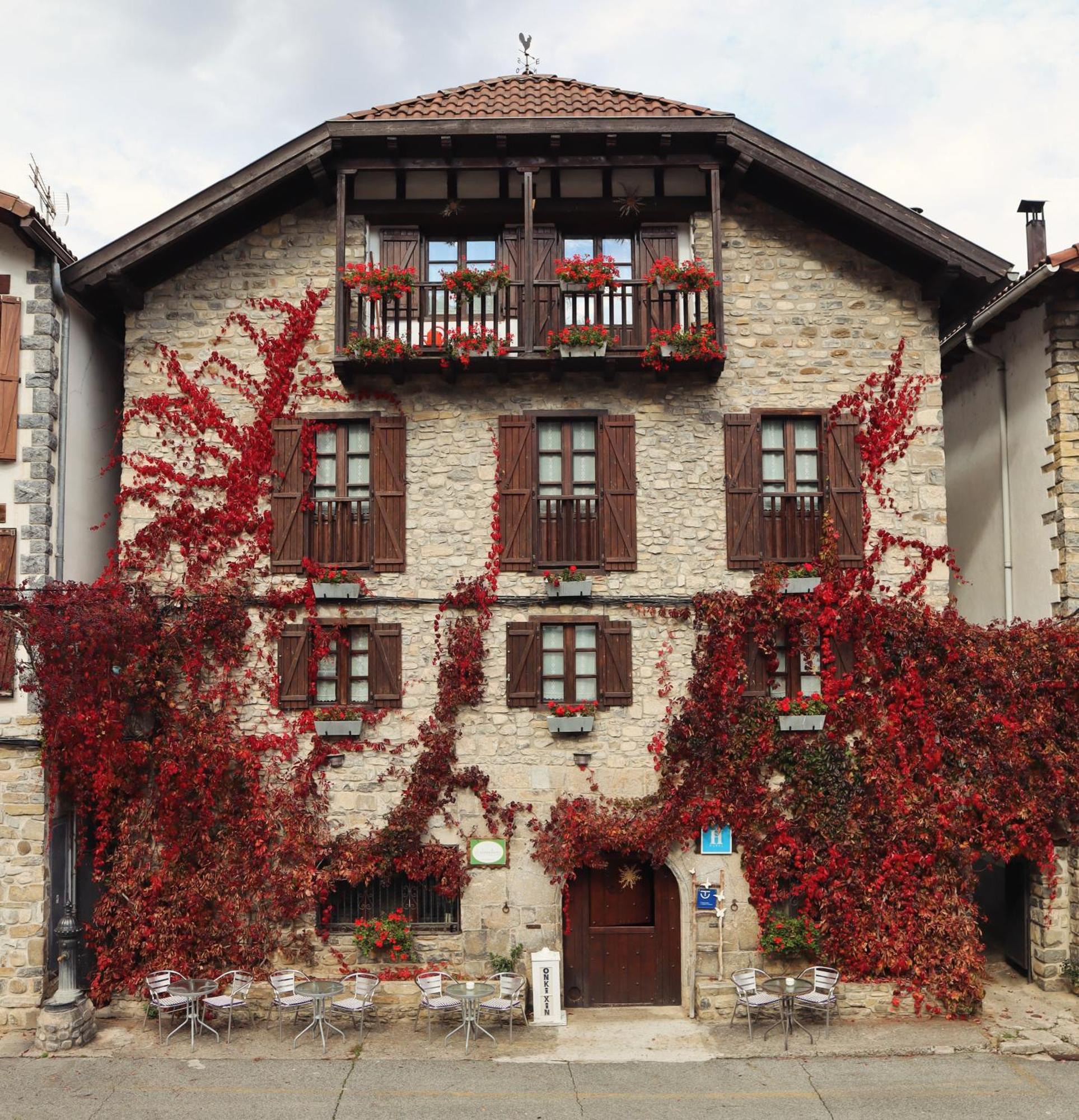 Hotel Rural El Almadiero Burgui 外观 照片